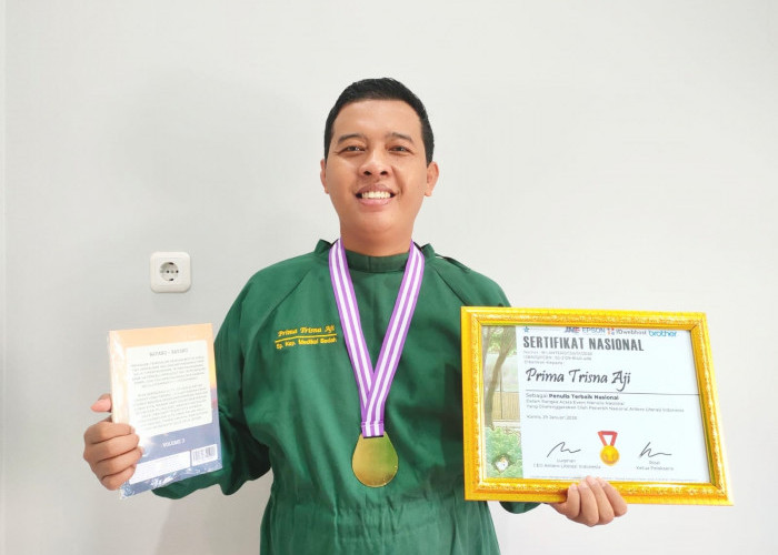 Dosen Spesialis Medikal Bedah UNIMUS Semarang Juara Nasional Berkat Tulisan ‘Stres, Kopi, Begadang’
