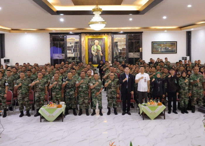 OJK Cirebon Beri Edukasi Edukasi 200 Prajurit TNI, Tutup Rangkaian BIK 2025