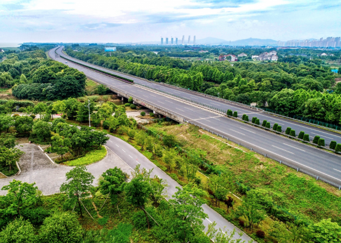 Tol Cirebon – Kuningan dan 2 Lainnya, Berpotensi Jadi Pusat Pertumbuhan Ekonomi Baru di Jabar