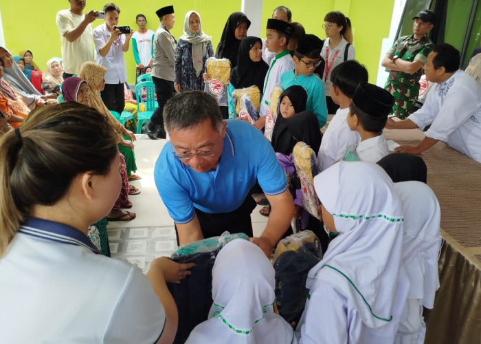 PT Chinli Gelar Bakti Sosial di Desa Damarguna, Salurkan Sembako dan Bantuan Pendidikan
