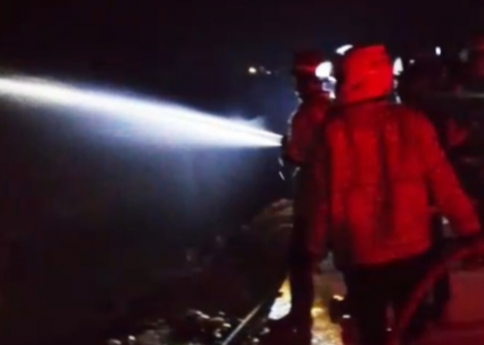 Kebakaran di Kawasan Industri Indramayu Dipicu Genset Overheat, Kerugian Capai Rp800 Juta