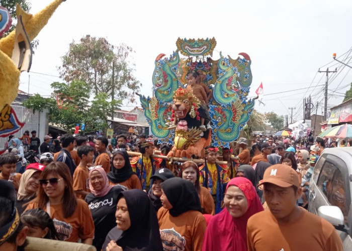 Makna Syukur Dalam Tradisi Bebarik Desa Kanci Cirebon, Begini Harapan Kades Sunaryo