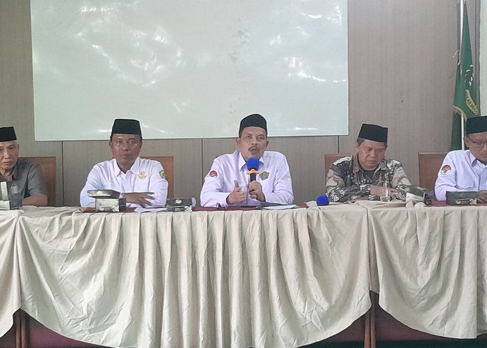 Kemenag Bantah Ada Pembatalan Massal Jamaah Haji 2025 : CJH Cadangan Masih Berpeluang Berangkat