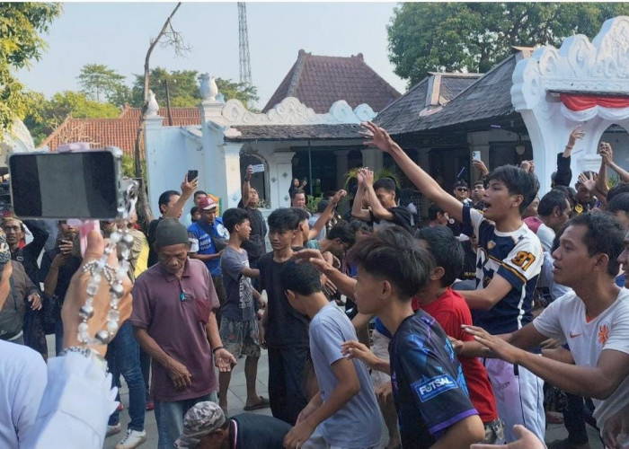 Rebo Wekasan di Keraton Kasepuhan Cirebon: Doa Bersama dan Curak Jadi Simbol Syukur