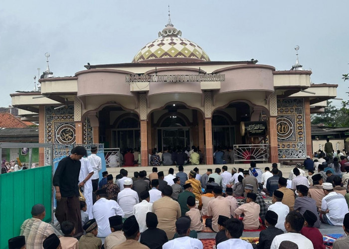 Salat Id, Masyarakat Desa Cipedang Indramayu Rayakan Idul Fitri 1446 H