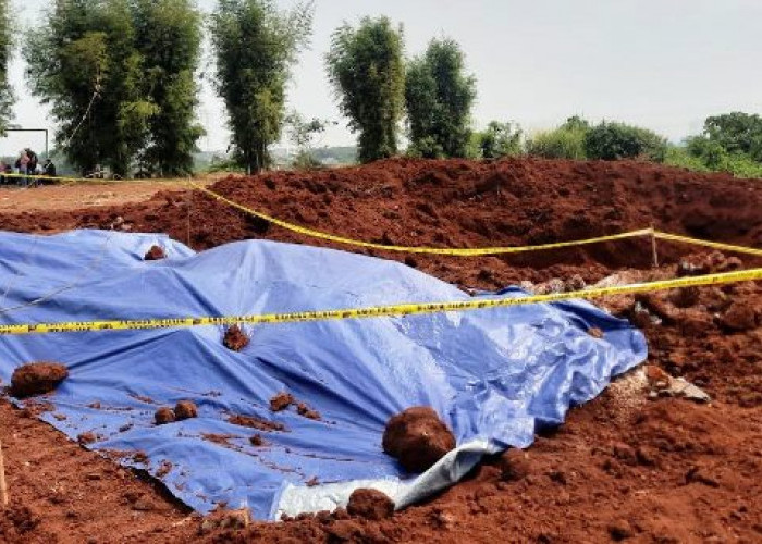 Temuan Paket Bansos Diduga Dikubur JNE, Warga Sebut Ada Orang Dalam