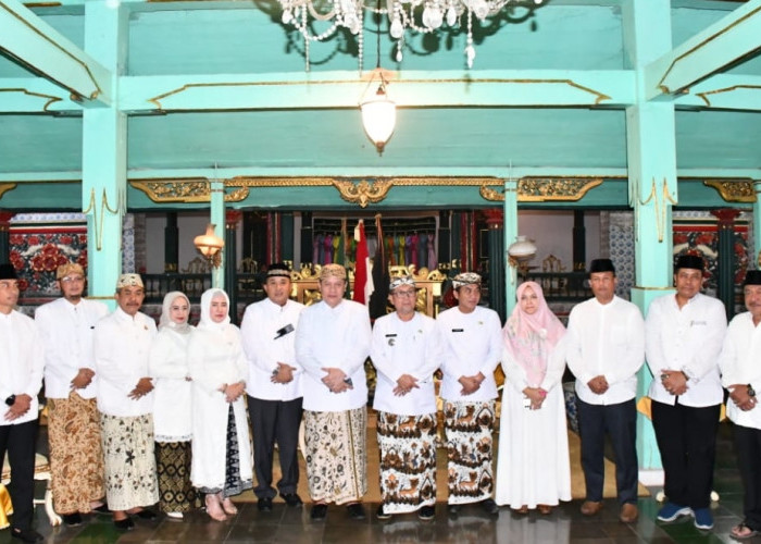 Jelang Hari Jadi, Kapolresta Cirebon Ikuti Napak Tilas Sejarah Perkembangan Daerah