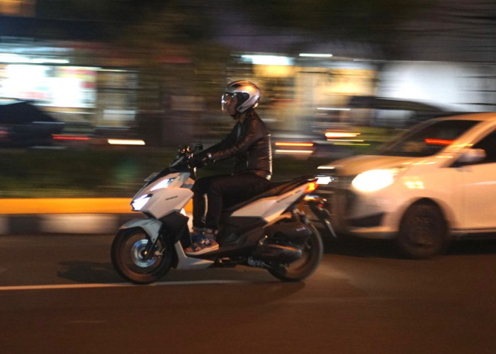 Tips Berkendara Aman di Malam Hari, Pengguna Sepeda Motor Wajib Tahu
