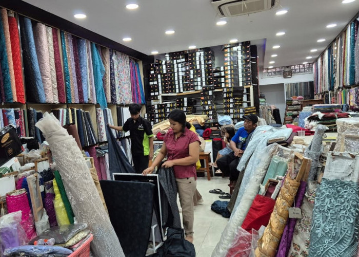 60 Tahun Bertahan, Pemilik Toko Kain Legend di Cirebon Sunil Textile Mengungkap Fakta Terkini