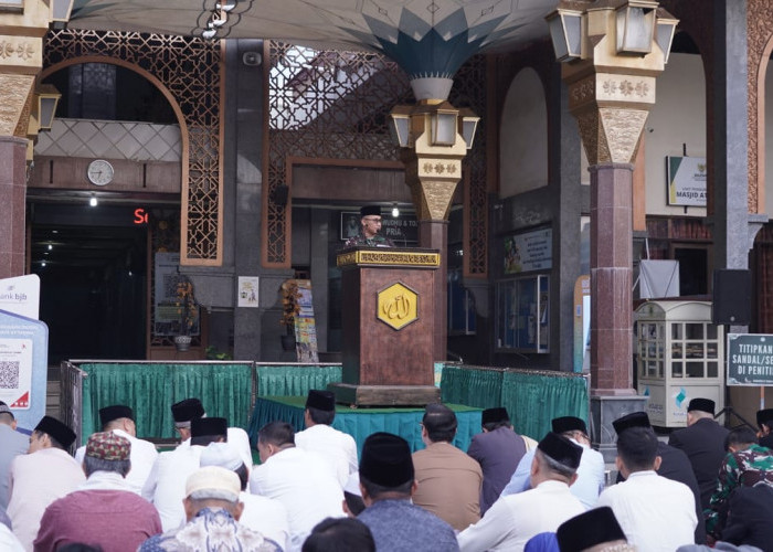 Pesan Danrem 063 SGJ Saat Sholat Idul Adha 1446 H: Tumbuhkan Rasa Peduli dan Berbagi 