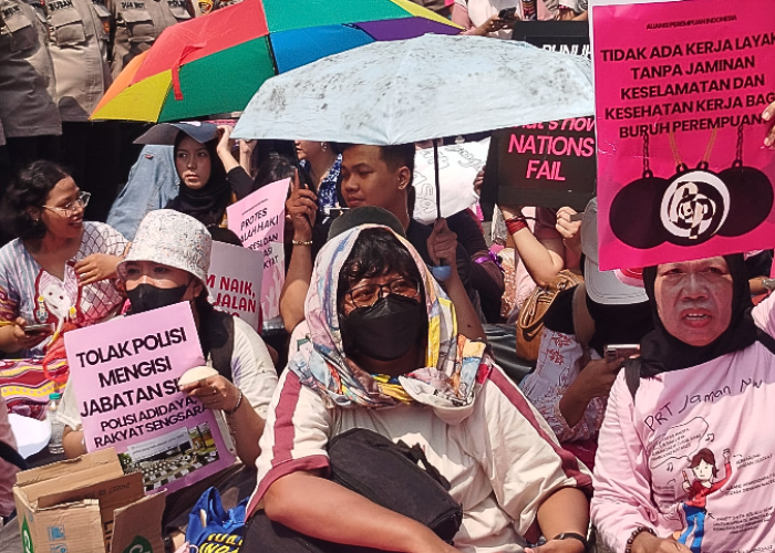 Demo di Jakarta Hari Ini: Emak-emak Teriak Stop MBG, Long March Kuasai Bundaran HI