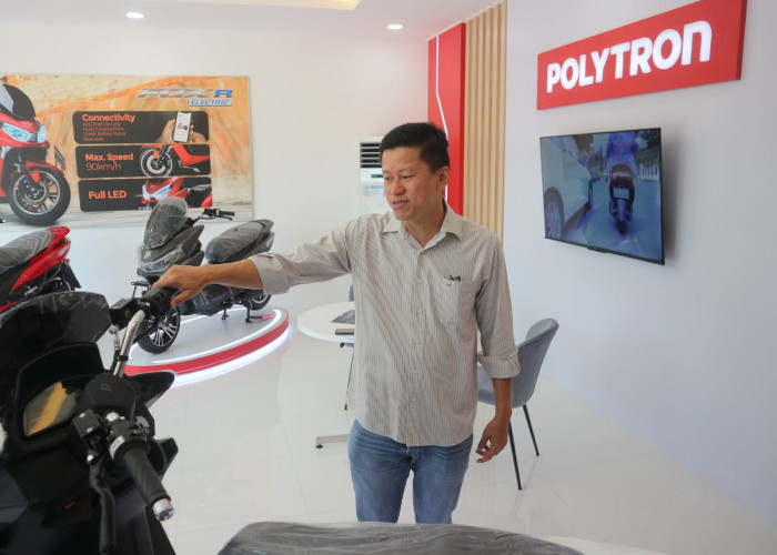 Pembelian Motor Listrik Polytron Fox-R Electric Didominasi Anak Muda Laki-Laki