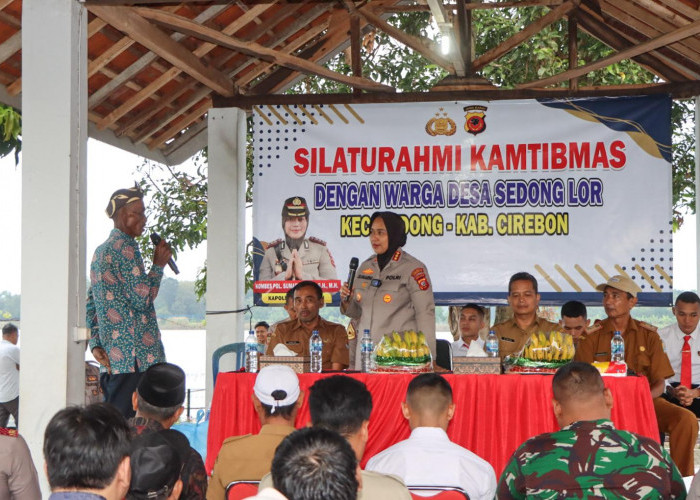 Sambangi Desa Sedong Lor, Kapolresta Cirebon Dorong Warga Jaga Lingkungan dan Tegakkan Jam Malam Pelajar 