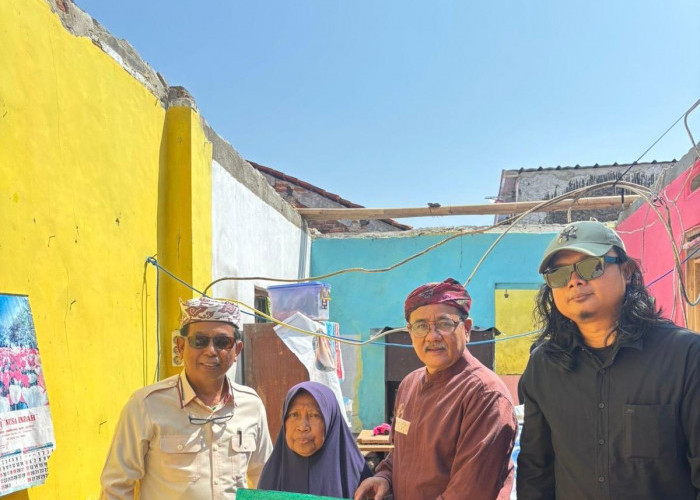 Kisah Haru Nur Aini, Terbebas dari Bayang-bayang Atap Roboh Berkat Bantuan Wakil Walikota dan Baznas