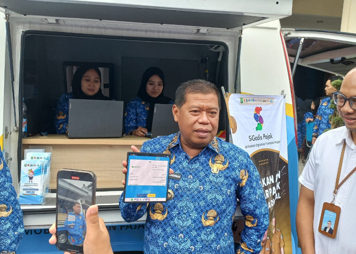 Transformasi Digital Pajak Daerah, Bupati Majalengka Bayar PBB Langsung Secara Online