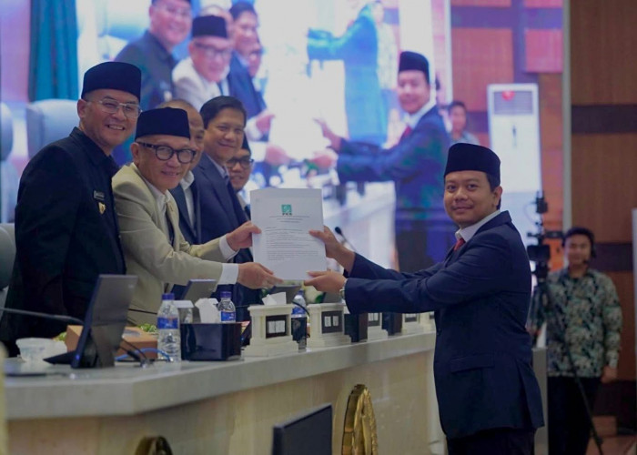 M Asyrof Abdik: Rapor Satu Tahun Jabar Istimewa-Antara Estetika Budaya dan Realita Ekonomi