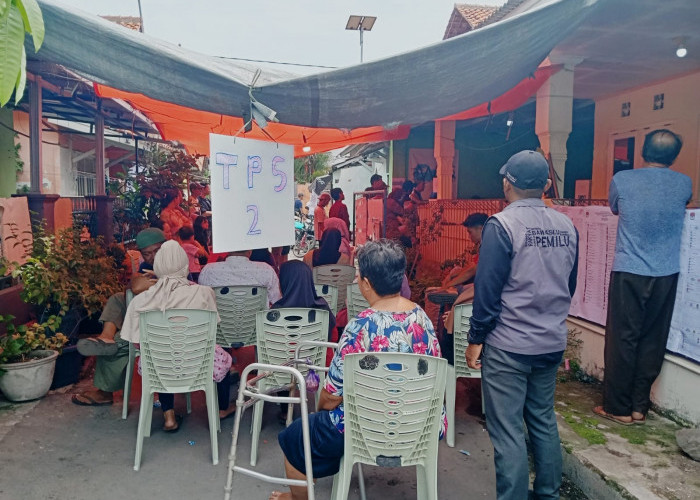Pemungutan dan Penghitungan Suara Pemilu 2024 di Kecamatan Lemahwungkuk Berjalan Kondusif