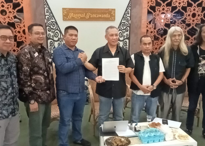 Aliansi MeSTi Tuntas Desak Usut Pembongkaran Rel Kuno Cirebon