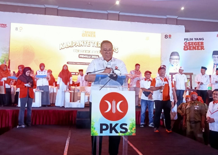PKS Serukan Kemenangan Pasangan AMIN Saat Gibran Datang ke Cirebon 