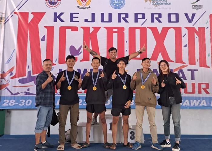 BANGGA! Kick Boxing Kota Cirebon Raih 4 Emas di Kejurprov Jabar 2023