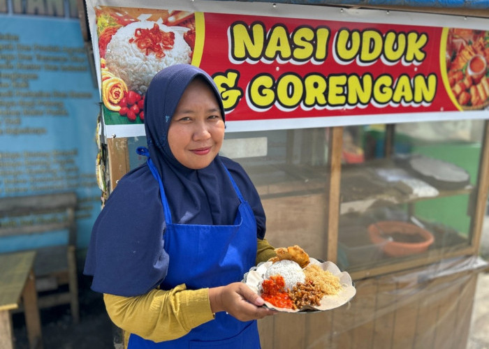 Perempuan Ini Sukses Kembangkan Usaha Rumahan hingga Jadi Andalan Transaksi Warga melalui BRILink Agen