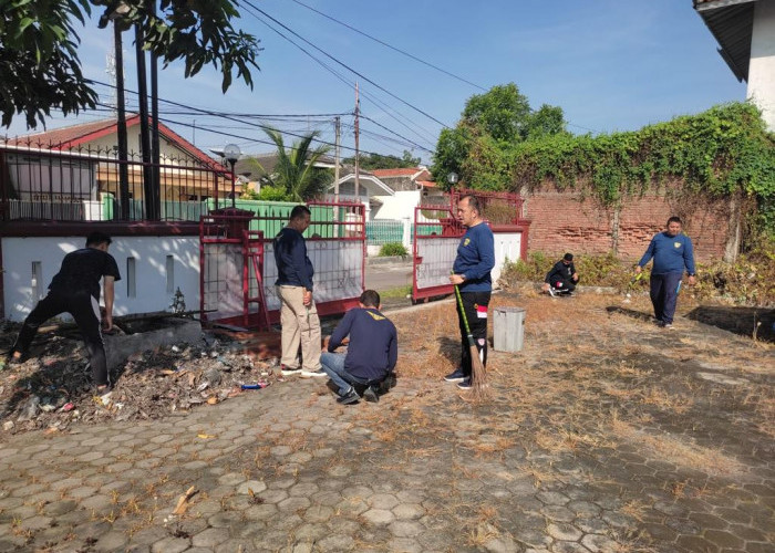 HBP Ke-59, Rupbasan Cirebon Gelar Bersih-Bersih Lingkungan Kantor