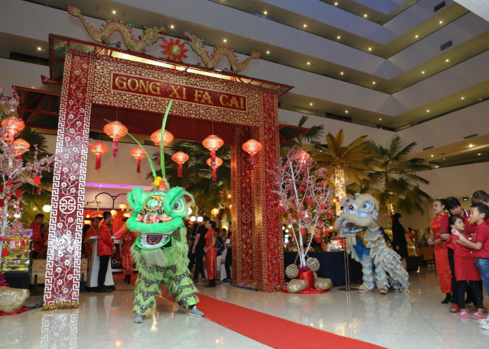 Rayakan Chinese New Year dengan Diner di Aston Cirebon 