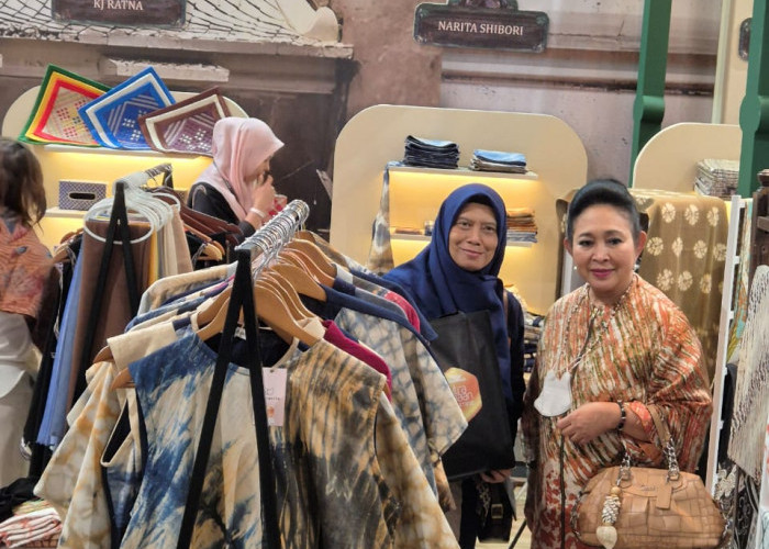 UMK Academy Dukung Narita Shibori Wujudkan Fesyen Inklusif Bernuansa Tradisi dan Empati