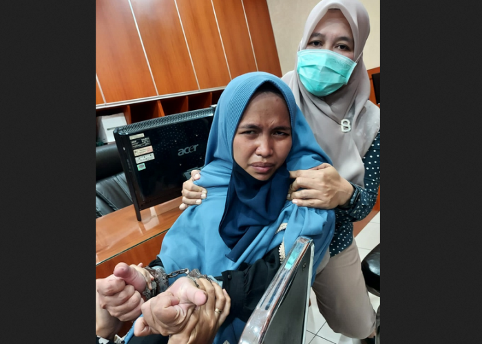 Identitas Wanita Berhijab Terobos Istana Merdeka, Berstatus Mahasiswi