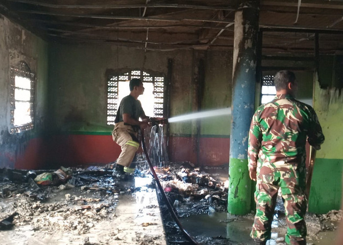 Kebakaran Ponpes Baitul Huda Kuningan, Kamar Santri Terbakar dan Kerugian Capai Rp80 Juta