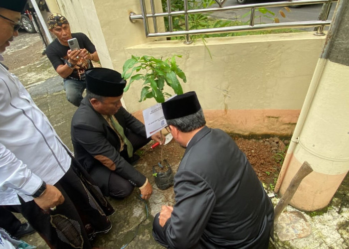 Aksi Nyata Kemenag, Wujudkan Dakwah Ekoteologis Melalui Gerakan Tanam Pohon