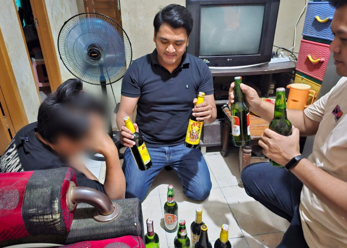 Razia Pekat Polresta Cirebon Sita Ratusan Botol Miras, Peredaran Jadi Sorotan