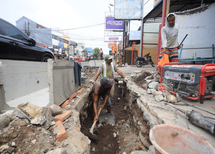 Pemkot Cirebon Benahi Drainase Jalan Tentara Pelajar dan Pancuran, Genangan Jadi Sorotan