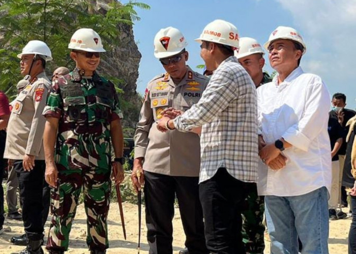 Danrem 063 SGJ Pastikan Evakuasi Korban Longsor Gunung Kuda Terus Berjalan