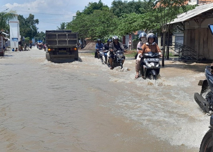 6 Jalan di Cirebon Timur Rusak Gara-gara Banjir, Biaya Perbaikan Rp13 Miliar Lebih