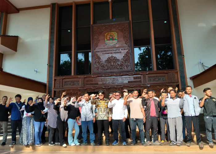 Audiensi ke DPRD, Relawan SPPG Cirebon Minta Program MBG Terus Berlanjut