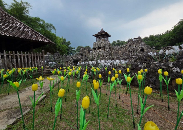 Wisata Malam 'Lumi Land' Hadir di Goa Sunyaragi, Jam Operasional Diperpanjang Saat Libur Lebaran