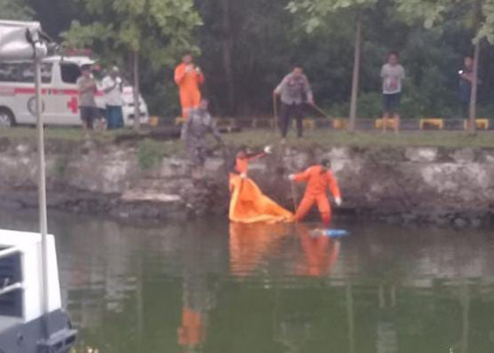 Warga Kesunean Ditemukan Mengambang di Pelabuhan Cirebon