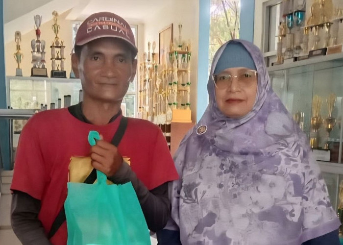 Sekolah Libur Tapi MBG Jalan Terus, Guru SMAN 7 Cirebon Tetap Bertugas