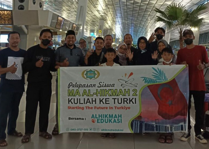 Alumni MA Al Hikmah 2 Cirebon Berhasil Masuk Perguruan Tinggi di Turki