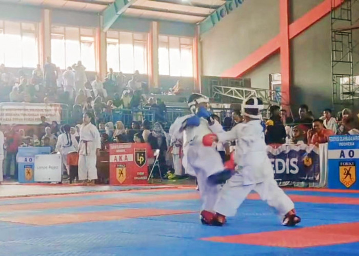Pendaftaran Kejuaraan Karate Bupati Cup Cirebon Dikeluhkan Orangtua Atlet 