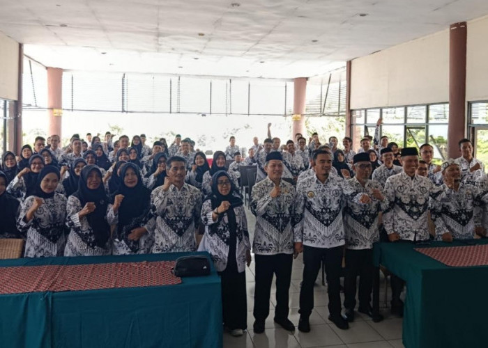 Pengurus Cabang PGRI se-Kota Cirebon Ikuti Orientasi, Fokus Sinkronisasi Program 2026