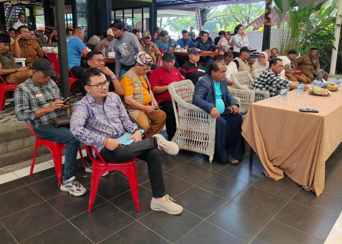 Gelombang Dukungan Menguat, Pengusaha Cirebon Timur Resmi Masuk Partai Demokrat