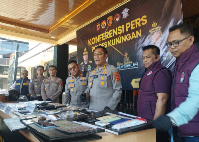 Polres Kuningan Ungkap 12 Kasus Narkoba, 22 Tersangka Diamankan dan 7.273 Obat Keras Disita