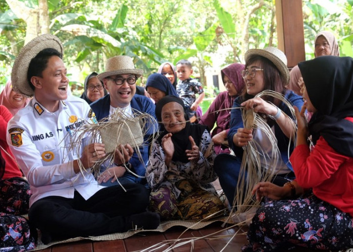 Cerita dari Bukit Sinyonya: FIFGROUP Wujudkan Desa Sejahtera dan Sekolah yang Lebih Layak 