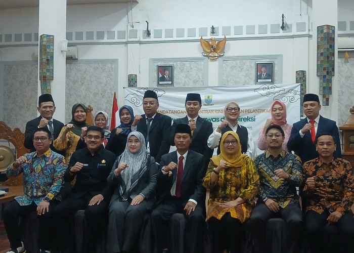 Resmi Dilantik, Direksi dan Dewas 3 BUMD Kota Cirebon Langsung Diberi Target Berat oleh Wali Kota