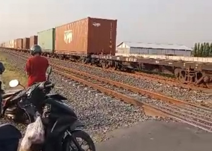 Kereta Api Barang Mogok di Bandengan, PT KAI Daop III Cirebon: Jadwal Tidak Terganggu