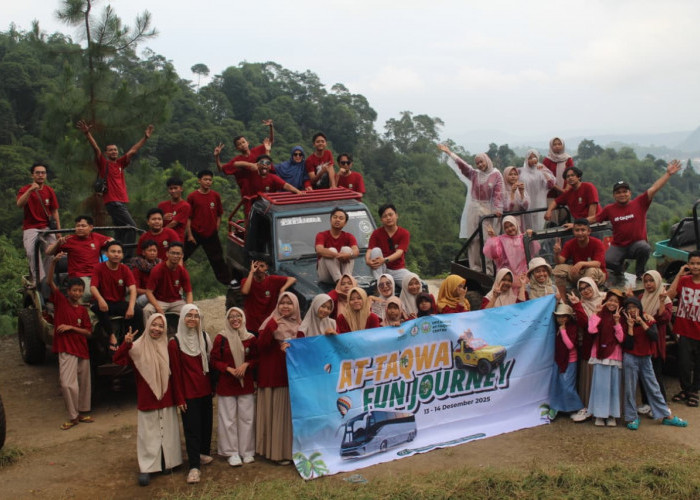 Berbagi Kebahagiaan, UPZ Masjid At-Taqwa Centre Ajak Puluhan Anak Marbot Wisata ke Guci Tegal