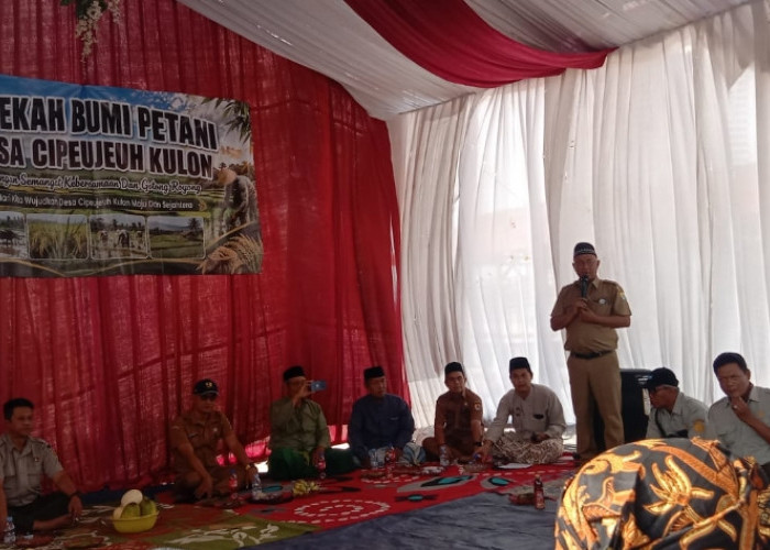 Sedekah Bumi Cipeujeuh Kulon Digelar Meriah, Petani Berharap Panen Berikutnya Melimpah