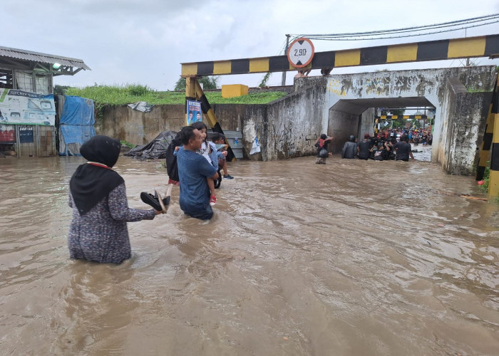 8 Desa di Mundu Terendam Banjir Akibat Luapan Beberapa Sungai